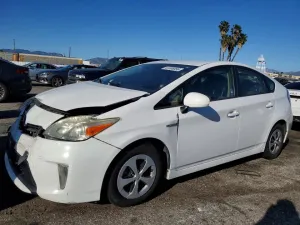 2014 TOYOTA PRIUS