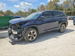 2015 TOYOTA HIGHLANDER