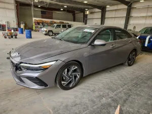 2024 HYUNDAI ELANTRA