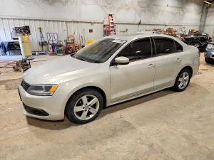 2011 VOLKSWAGEN JETTA