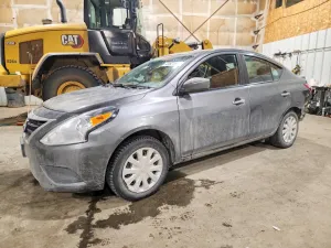 2017 NISSAN VERSA