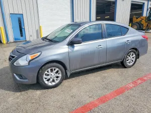 2017 NISSAN VERSA