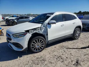 2021 MERCEDES-BENZ GLA-CLASS