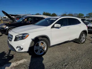 2020 MERCEDES-BENZ GLA-CLASS