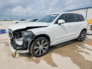 2020 VOLVO XC90