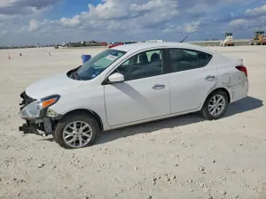 2018 NISSAN VERSA