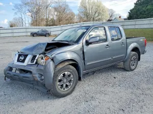 2016 NISSAN FRONTIER