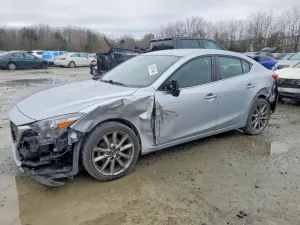2018 MAZDA 3