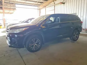 2017 TOYOTA HIGHLANDER