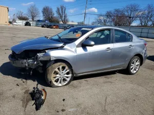 2011 MAZDA MAZDA3