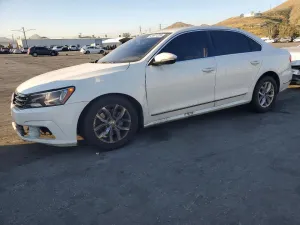 2016 VOLKSWAGEN PASSAT