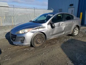 2013 MAZDA 3