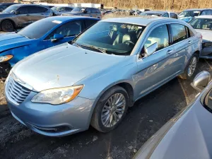 2012 CHRYSLER 200