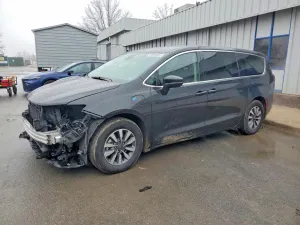 2022 CHRYSLER PACIFICA