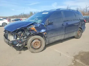 2007 TOYOTA SIENNA