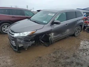 2019 TOYOTA HIGHLANDER