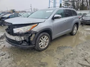 2015 TOYOTA HIGHLANDER