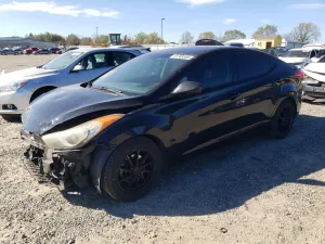 2013 HYUNDAI ELANTRA