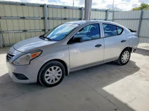2015 NISSAN VERSA