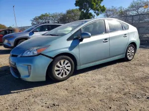 2015 TOYOTA PRIUS