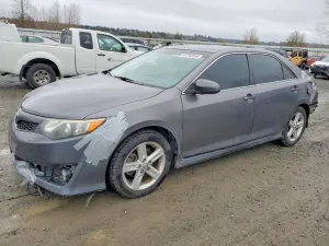 2014 TOYOTA CAMRY