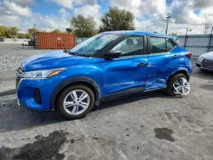 2023 NISSAN KICKS