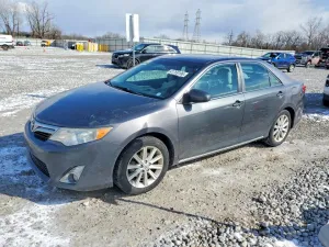 2014 TOYOTA CAMRY