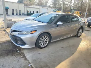 2019 TOYOTA CAMRY