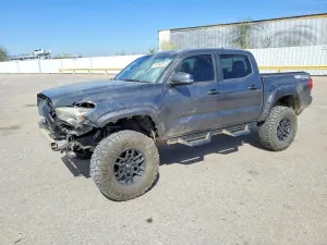 2017 TOYOTA TACOMA