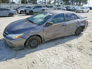2016 TOYOTA CAMRY