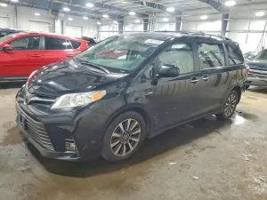 2018 TOYOTA SIENNA