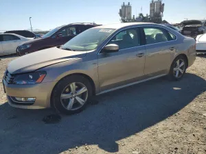 2015 VOLKSWAGEN PASSAT