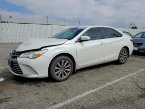 2016 TOYOTA CAMRY