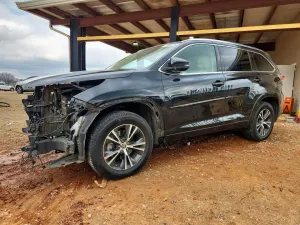 2016 TOYOTA HIGHLANDER