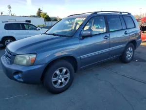 2004 TOYOTA HIGHLANDER
