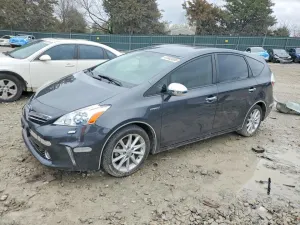 2013 TOYOTA PRIUS V
