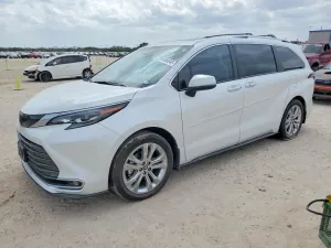 2024 TOYOTA SIENNA