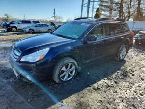 2013 SUBARU OUTBACK