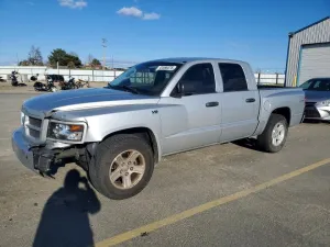 2010 DODGE DAKOTA