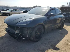 2021 PORSCHE MACAN