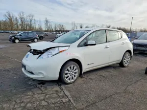 2015 NISSAN LEAF