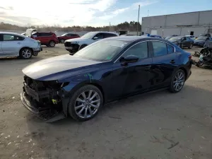2019 MAZDA 3