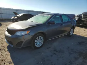 2013 TOYOTA CAMRY SOLA