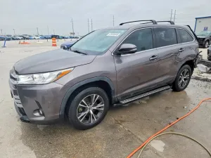 2019 TOYOTA HIGHLANDER