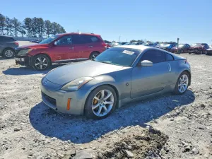 2005 NISSAN 350Z