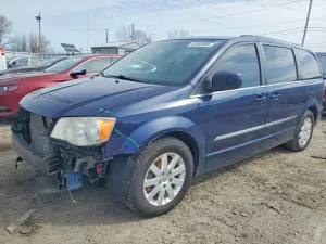 2013 CHRYSLER MINIVAN