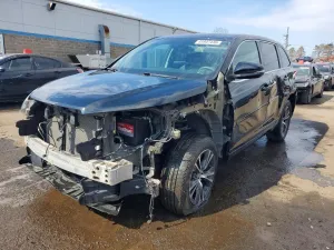 2018 TOYOTA HIGHLANDER