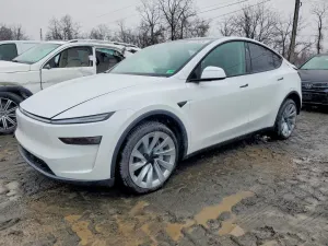2026 TESLA MODEL Y