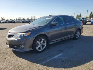 2014 TOYOTA CAMRY