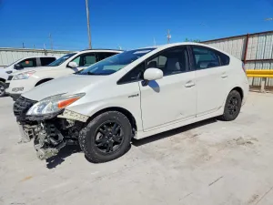 2015 TOYOTA PRIUS THRE